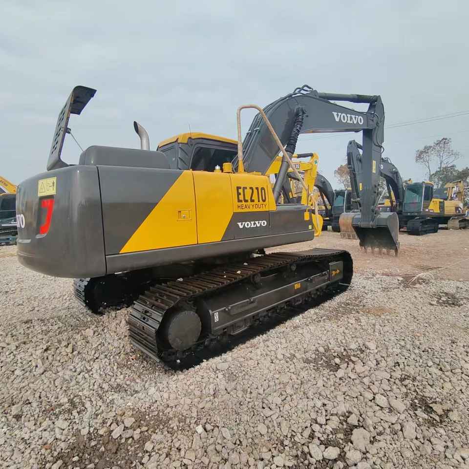 VOLVO EC210 - מחפר סורק: תמונה 1 VOLVO EC210 - מחפר סורק: תמונה 1