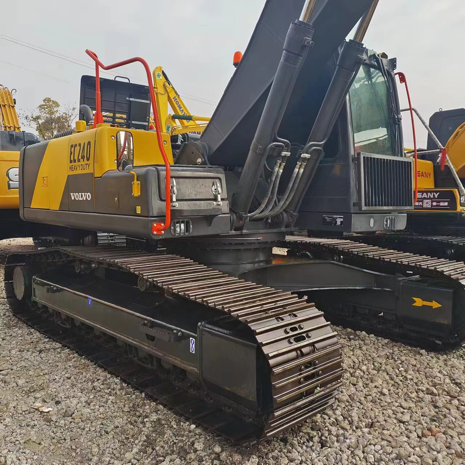 מחפר סורק VOLVO EC240: תמונה 8