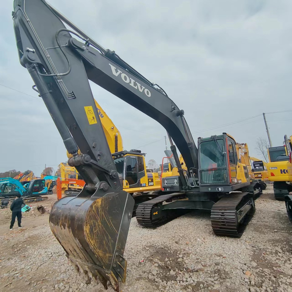 מחפר סורק VOLVO EC240: תמונה 12