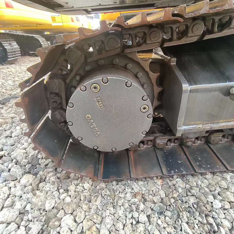 מחפר סורק VOLVO EC240: תמונה 7