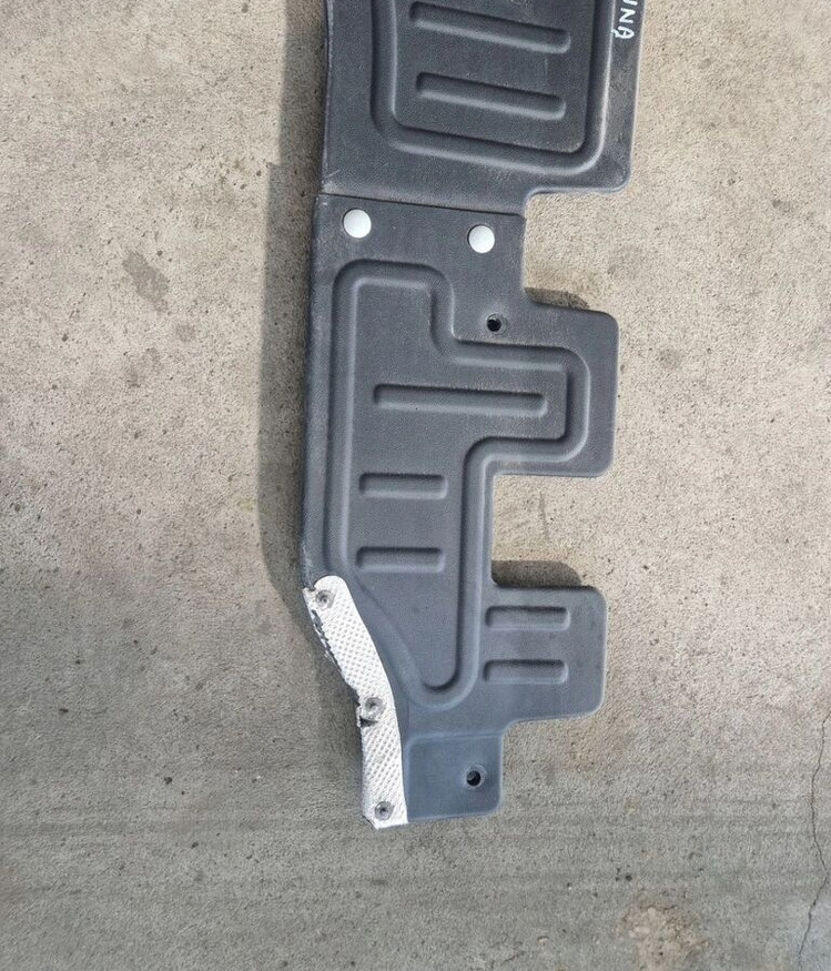 EKOLOGIA WYCISZENIE WYGŁUSZENIE OSŁONA SILNIKA LEWA FORD F-MAX CARGO EURO 6 Ford F-MAX CARGO - מנוע וחלקים עבור משאית: תמונה 2 EKOLOGIA WYCISZENIE WYGŁUSZENIE OSŁONA SILNIKA LEWA FORD F-MAX CARGO EURO 6 Ford F-MAX CARGO - מנוע וחלקים עבור משאית: תמונה 2