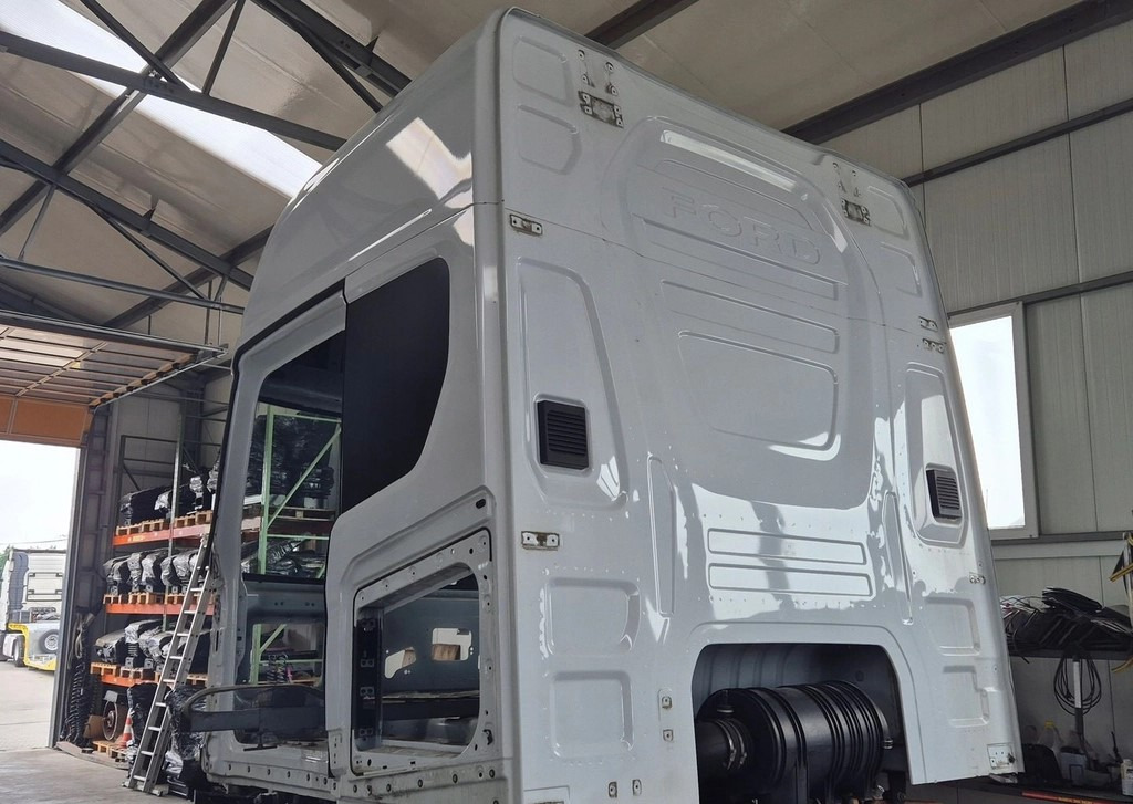 FORD GOŁA SZKIELET KABINY FORD F-MAX 500 TRUCKS EURO 6 - תא: תמונה 4 FORD GOŁA SZKIELET KABINY FORD F-MAX 500 TRUCKS EURO 6 - תא: תמונה 4