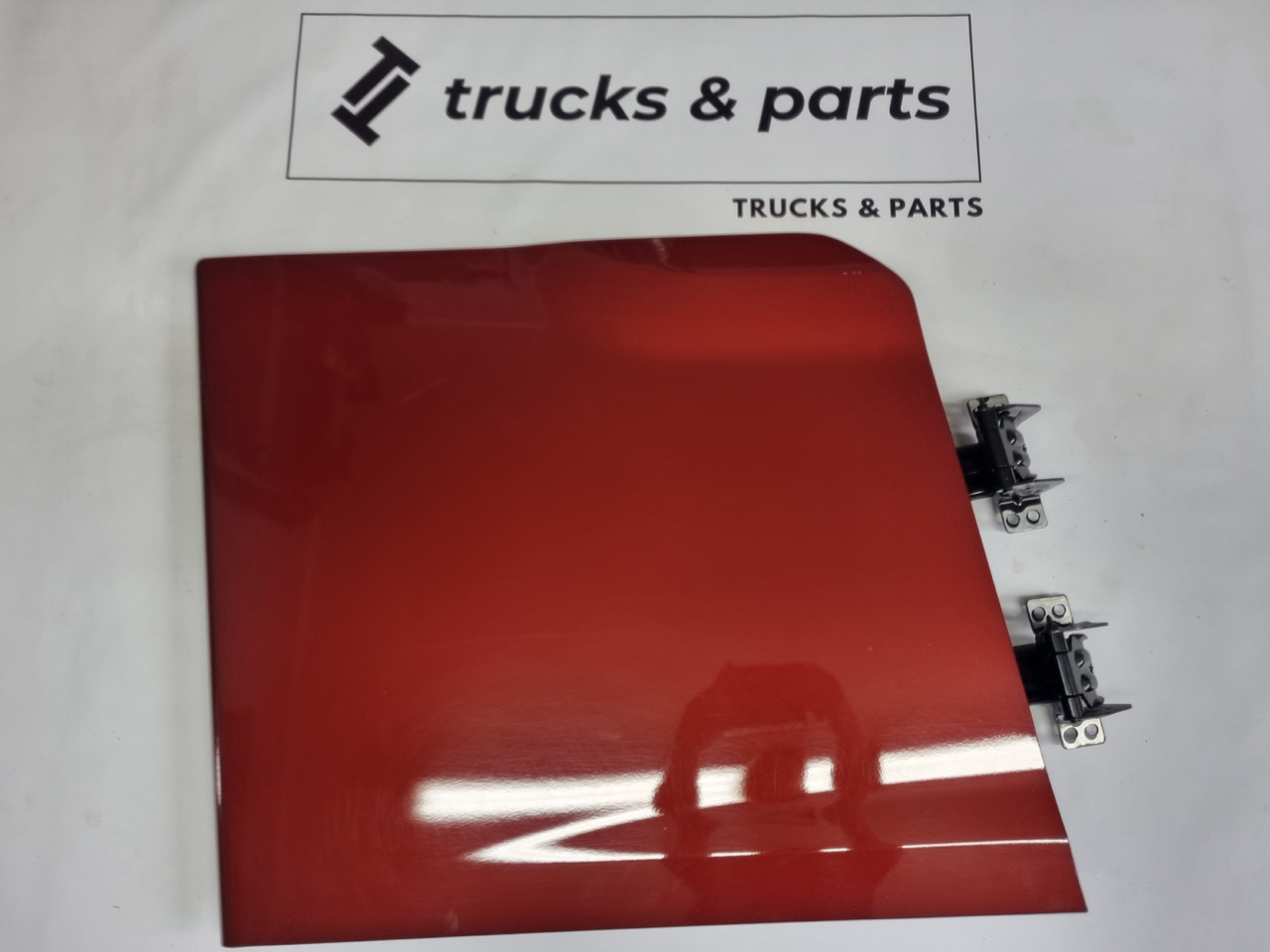 FORD KLAPA SCHOWKA DRZWICZKI PRAWE KOMPLETNE FORD F-MAX - גוף וחלק חיצוני עבור משאית: תמונה 1 FORD KLAPA SCHOWKA DRZWICZKI PRAWE KOMPLETNE FORD F-MAX - גוף וחלק חיצוני עבור משאית: תמונה 1