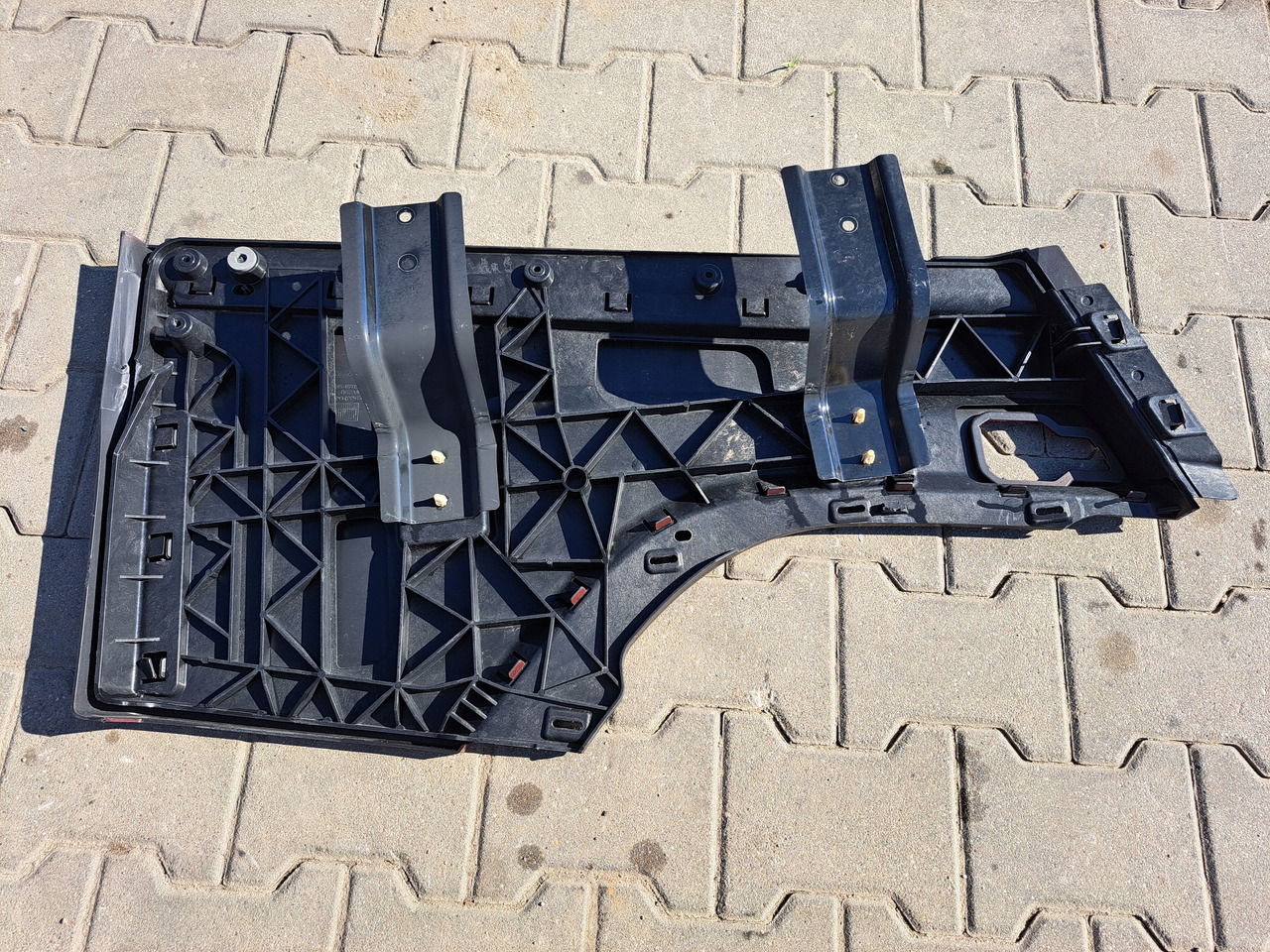 FORD PRZEDŁUŻENIE STOPNICY LEWE ORYGINAŁ FORD F-MAX EURO 6 - גוף וחלק חיצוני עבור משאית: תמונה 5 FORD PRZEDŁUŻENIE STOPNICY LEWE ORYGINAŁ FORD F-MAX EURO 6 - גוף וחלק חיצוני עבור משאית: תמונה 5