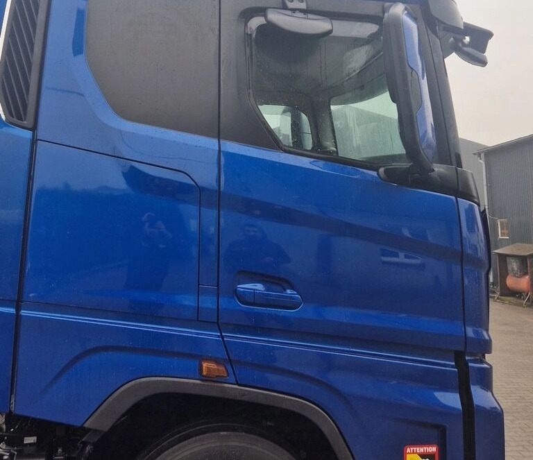 Ford KOMPLETNA F-MAX TRUCKS CARGO 500 for Ford FORD F-MAX TRUCKS CARGO 500 - תא: תמונה 5 Ford KOMPLETNA F-MAX TRUCKS CARGO 500 for Ford FORD F-MAX TRUCKS CARGO 500 - תא: תמונה 5