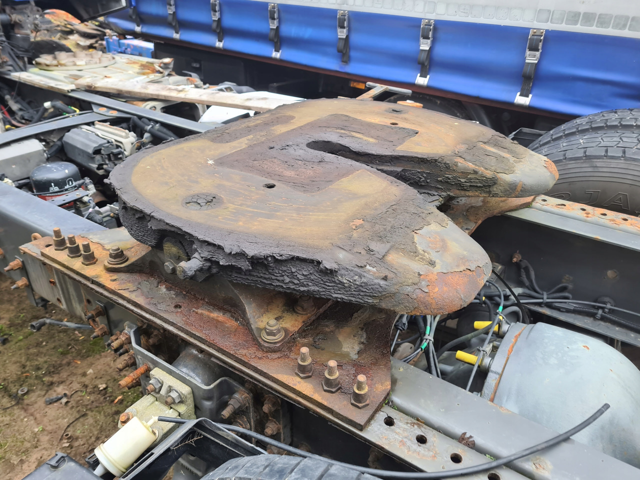 JOST - מצמד גלגל חמישי עבור משאית: תמונה 1 JOST - מצמד גלגל חמישי עבור משאית: תמונה 1