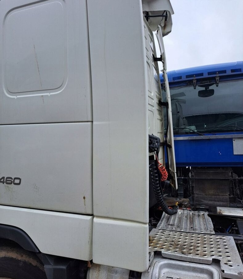 OWIEWKA LEWA SPOILER ZAKABINOWY VOLVO FH 12 13 - אווירודינמיקה/ ספוילר עבור משאית: תמונה 2 OWIEWKA LEWA SPOILER ZAKABINOWY VOLVO FH 12 13 - אווירודינמיקה/ ספוילר עבור משאית: תמונה 2
