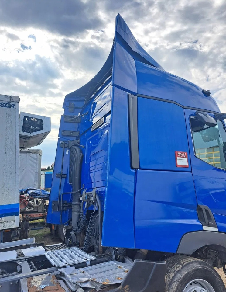 OWIEWKI KABINY KOMPLET RENAULT GAMA T RANGE - אווירודינמיקה/ ספוילר: תמונה 1 OWIEWKI KABINY KOMPLET RENAULT GAMA T RANGE - אווירודינמיקה/ ספוילר: תמונה 1