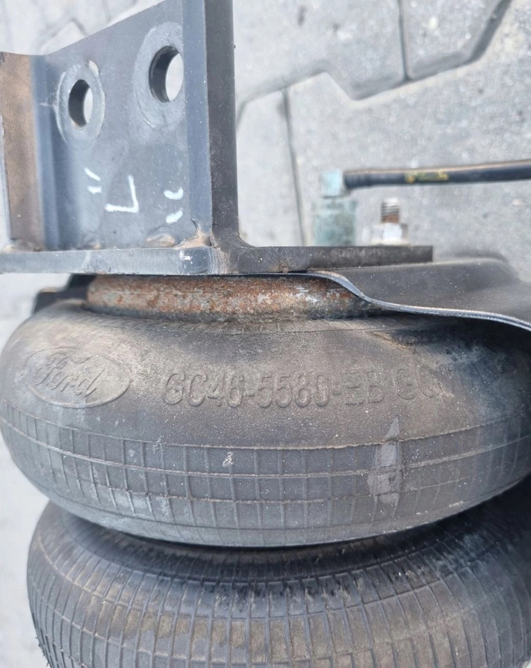 PODUSZKA ZAWIESZENIA LEWA MIECH PRZÓD LOW DECK MEGA FORD F-MAX CARGO EC46 5B77A AA GC46 5580 EB - מתלה: תמונה 3 PODUSZKA ZAWIESZENIA LEWA MIECH PRZÓD LOW DECK MEGA FORD F-MAX CARGO EC46 5B77A AA GC46 5580 EB - מתלה: תמונה 3