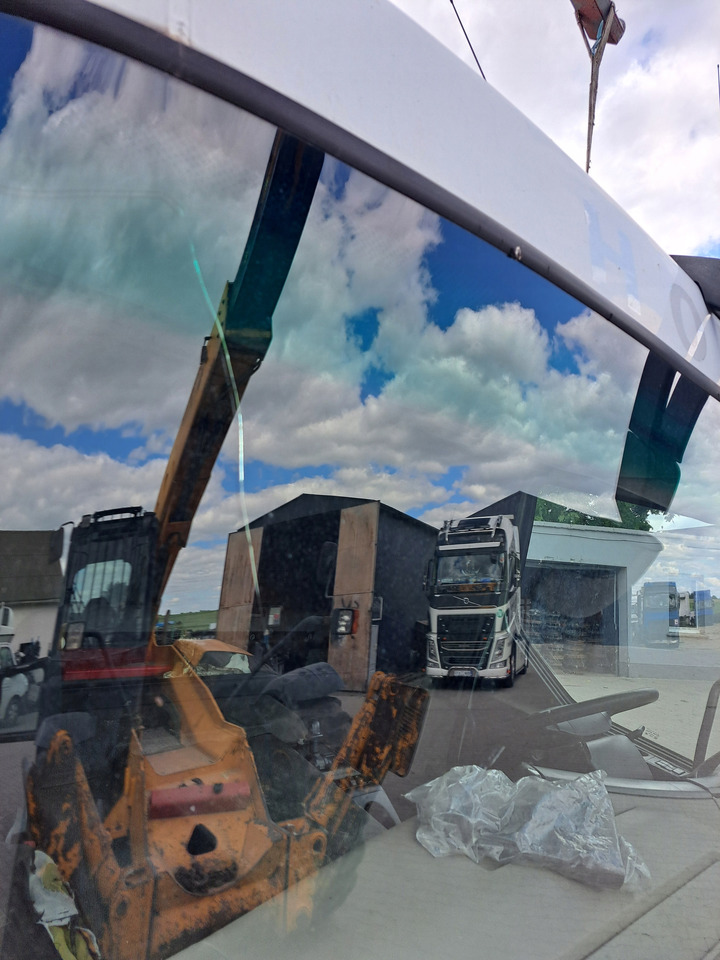 RENAULT KOMPLETNA KABINA NISKA RENAULT PREMIUM LANDER KERAX DXI - תא עבור משאית: תמונה 3 RENAULT KOMPLETNA KABINA NISKA RENAULT PREMIUM LANDER KERAX DXI - תא עבור משאית: תמונה 3