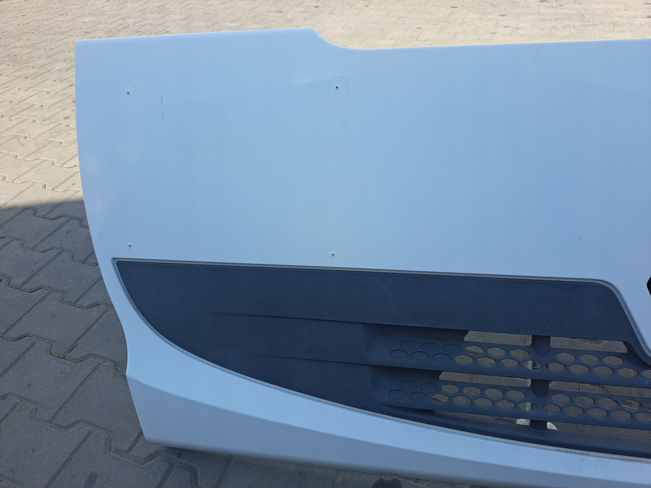 RENAULT MASKA ATRAPA RENAULT PREMIUM LANDER KERAX DXI ORYGINAŁ - מכסה מנוע עבור משאית: תמונה 4 RENAULT MASKA ATRAPA RENAULT PREMIUM LANDER KERAX DXI ORYGINAŁ - מכסה מנוע עבור משאית: תמונה 4