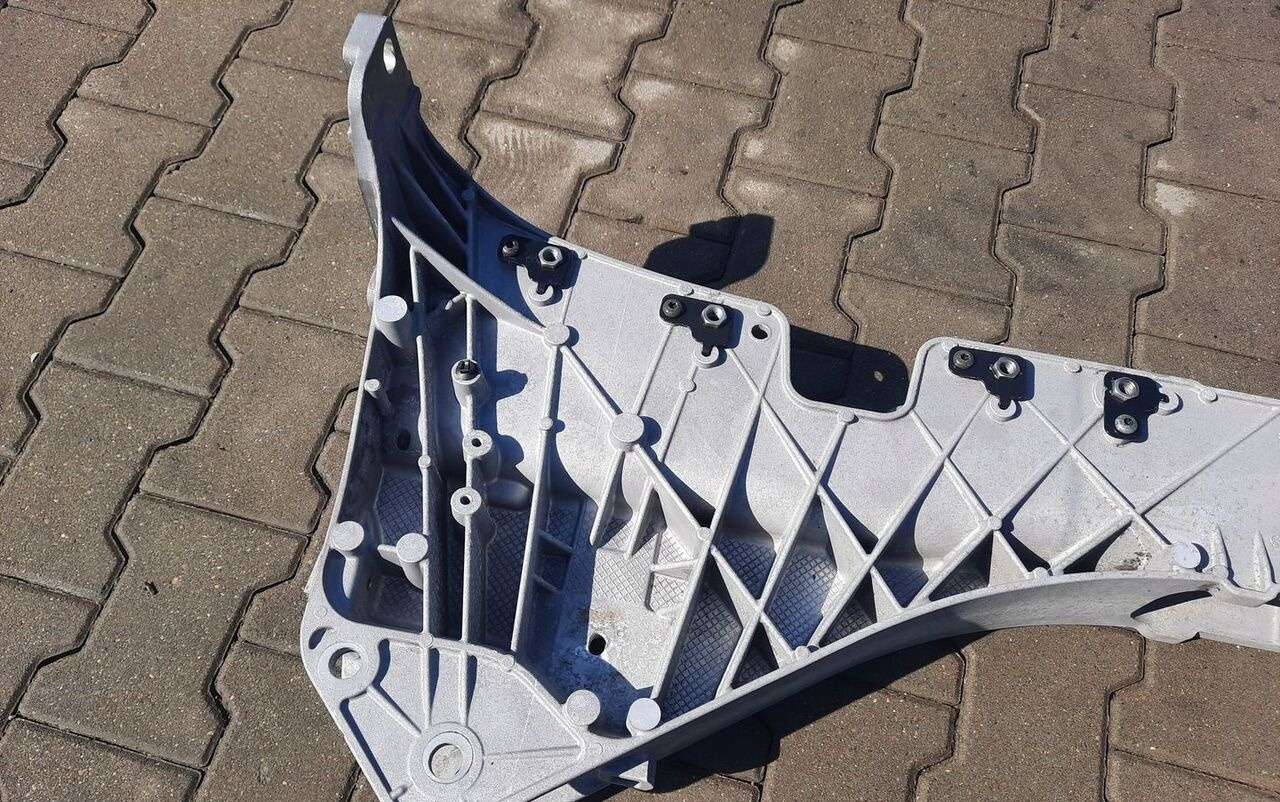 RENAULT MOCOWANIE ŁAPA LEWA PRAWA WYWROT WIEŻYCZKA KABINY RENAULT T GAMA HIGH - מתלה תא עבור משאית: תמונה 3 RENAULT MOCOWANIE ŁAPA LEWA PRAWA WYWROT WIEŻYCZKA KABINY RENAULT T GAMA HIGH - מתלה תא עבור משאית: תמונה 3