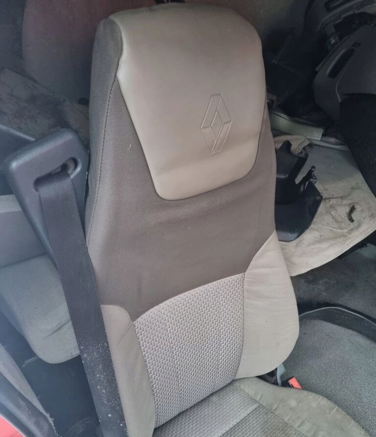 Renault PREMIUM DXI Renault - מושב עבור משאית: תמונה 2 Renault PREMIUM DXI Renault - מושב עבור משאית: תמונה 2