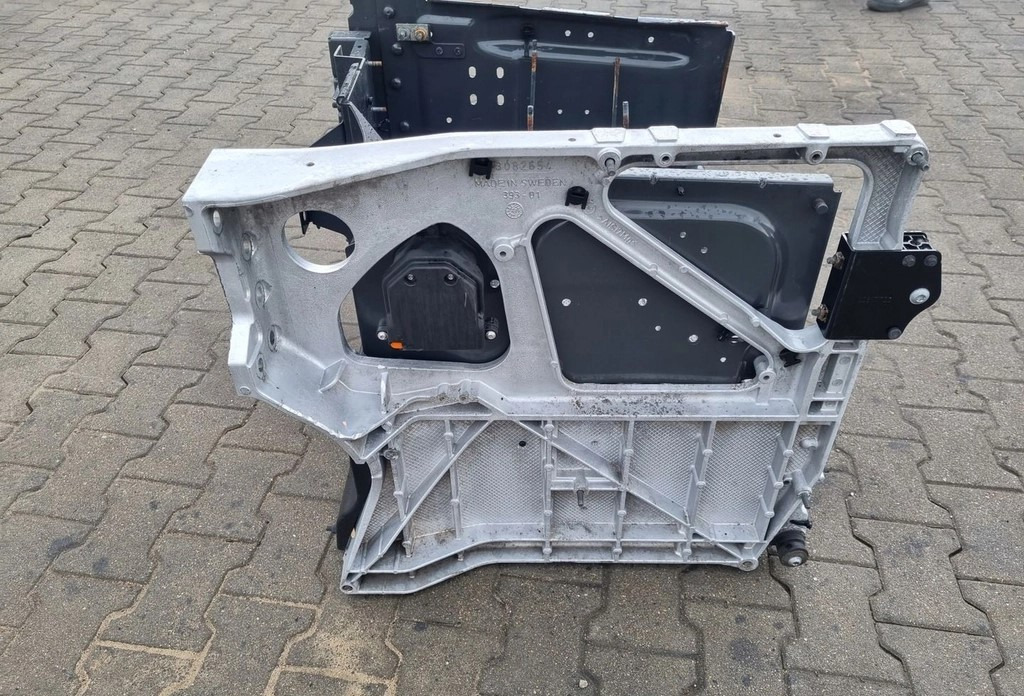 SKRZYNKA AKUMULATORÓW PODWÓJNA NA 4 AKUMULATORY VOLVO FH 4 FM 4 FMX 4 - מצבר: תמונה 2 SKRZYNKA AKUMULATORÓW PODWÓJNA NA 4 AKUMULATORY VOLVO FH 4 FM 4 FMX 4 - מצבר: תמונה 2