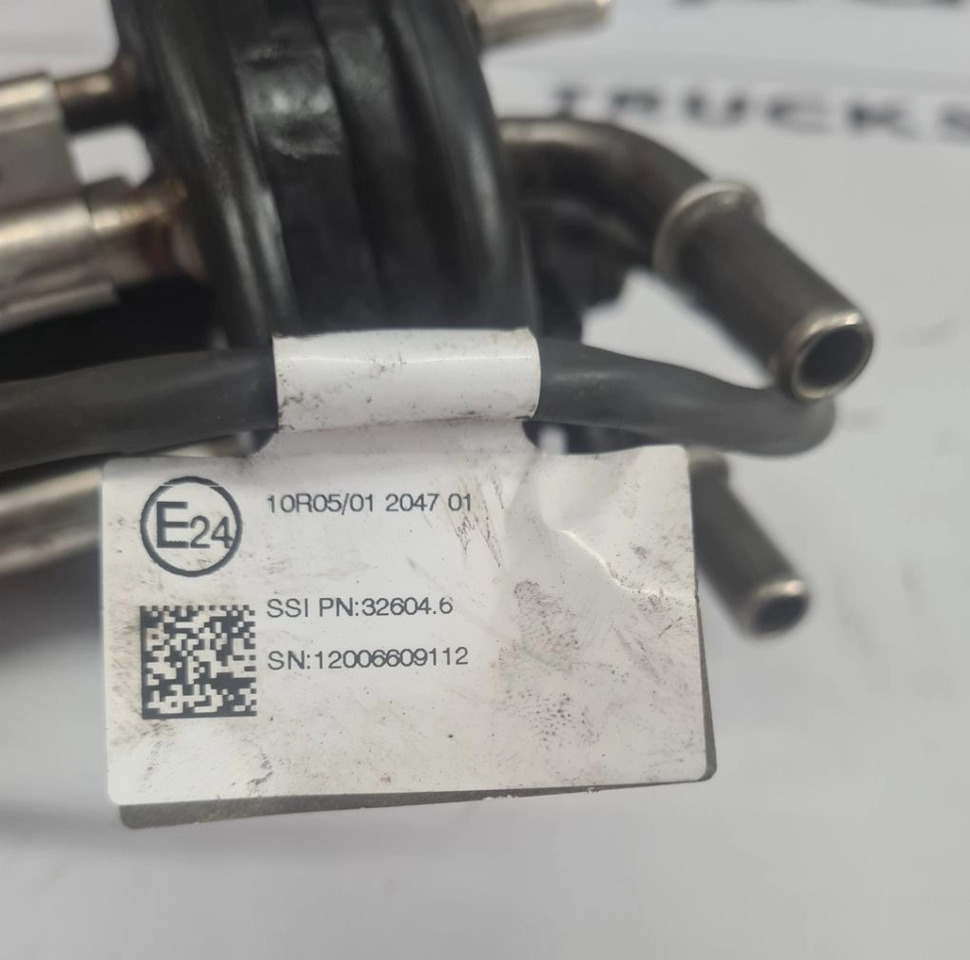 SMOK ADBLUE Z CZUJNIKIEM JAKOŚCI RENAULT GAMA T VOLVO FM 4 FH 4 LIFT FH 5 23343310 P03 - מערכת פליטה: תמונה 4 SMOK ADBLUE Z CZUJNIKIEM JAKOŚCI RENAULT GAMA T VOLVO FM 4 FH 4 LIFT FH 5 23343310 P03 - מערכת פליטה: תמונה 4