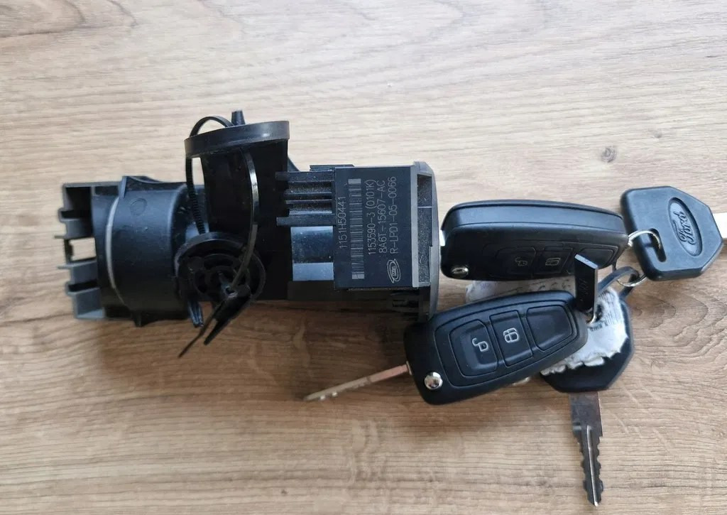 STACYJKA Z KLUCZYKAMI FORD F-MAX EURO 6 - חלקי חילוף: תמונה 1 STACYJKA Z KLUCZYKAMI FORD F-MAX EURO 6 - חלקי חילוף: תמונה 1