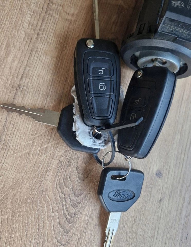 STACYJKA Z KLUCZYKAMI FORD F-MAX EURO 6 - חלקי חילוף: תמונה 3 STACYJKA Z KLUCZYKAMI FORD F-MAX EURO 6 - חלקי חילוף: תמונה 3