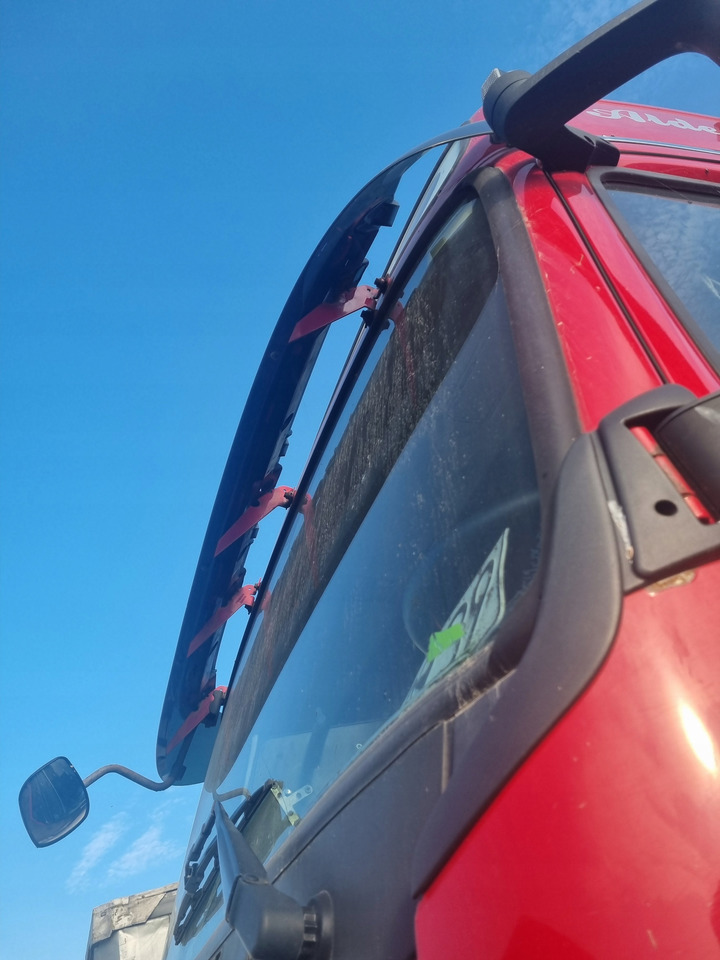 VOLVO BLENDA DASZEK OSŁONA PRZECIWSŁONECZNA MOCOWANIA VOLVO FH 13 16 LIFT - סוכך שמש עבור משאית: תמונה 4 VOLVO BLENDA DASZEK OSŁONA PRZECIWSŁONECZNA MOCOWANIA VOLVO FH 13 16 LIFT - סוכך שמש עבור משאית: תמונה 4