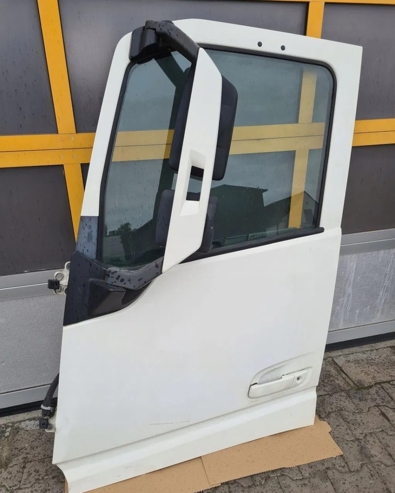 VOLVO FH 4 EURO 6 DRZWI KOMPLETNE LEWE KOD LAKIERU 1108-1 - דלת וחלקים: תמונה 1 VOLVO FH 4 EURO 6 DRZWI KOMPLETNE LEWE KOD LAKIERU 1108-1 - דלת וחלקים: תמונה 1