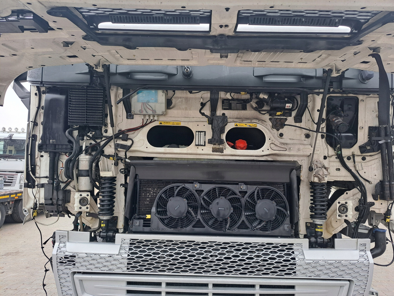 VOLVO GOŁY SZKIELET VOLVO FH 4 EURO 6 XL - תא עבור משאית: תמונה 5 VOLVO GOŁY SZKIELET VOLVO FH 4 EURO 6 XL - תא עבור משאית: תמונה 5