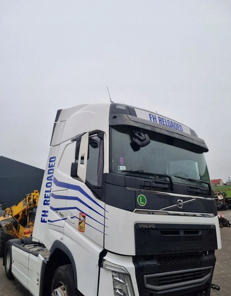 VOLVO KOMPLETNA VOLVO FH 4 EURO 6 GLOBETROTTER - תא: תמונה 1 VOLVO KOMPLETNA VOLVO FH 4 EURO 6 GLOBETROTTER - תא: תמונה 1