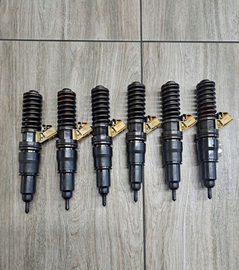 VOLVO POMPOWTRYSKIWACZE VOLVO FH 4 FM 4 D13K 460 EURO 6 - מזרק עבור משאית: תמונה 1 VOLVO POMPOWTRYSKIWACZE VOLVO FH 4 FM 4 D13K 460 EURO 6 - מזרק עבור משאית: תמונה 1