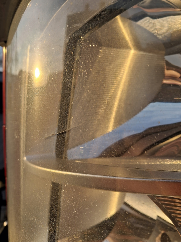 VOLVO REFLEKTOR LAMPA OKULAR LEWY KOMPLETNY VOLVO FM 4 - פנס קדמי עבור משאית: תמונה 3 VOLVO REFLEKTOR LAMPA OKULAR LEWY KOMPLETNY VOLVO FM 4 - פנס קדמי עבור משאית: תמונה 3