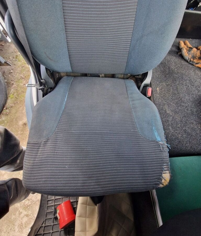 Volvo FL FE Volvo - מושב עבור משאית: תמונה 4 Volvo FL FE Volvo - מושב עבור משאית: תמונה 4