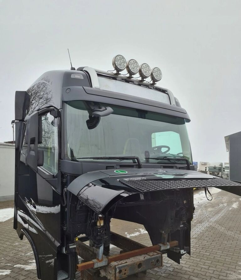 Volvo KOMPLETNA FH 16 750 EURO 6 GLOBETROTTER 2018 ROK Volvo VOLVO FH 16 750 EURO 6 GLOBETROTTER 2018 ROK - תא עבור משאית: תמונה 2 Volvo KOMPLETNA FH 16 750 EURO 6 GLOBETROTTER 2018 ROK Volvo VOLVO FH 16 750 EURO 6 GLOBETROTTER 2018 ROK - תא עבור משאית: תמונה 2