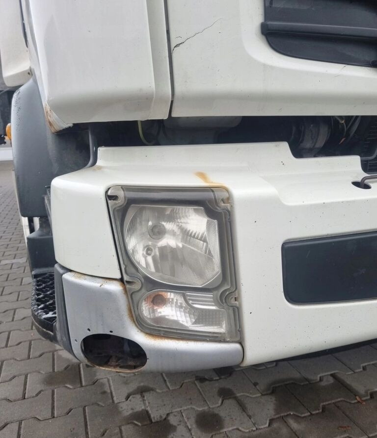 Volvo KOMPLETNY Z LAMPAMI BELKA STOPNIE Volvo FL EURO 5 - פגוש עבור משאית: תמונה 4 Volvo KOMPLETNY Z LAMPAMI BELKA STOPNIE Volvo FL EURO 5 - פגוש עבור משאית: תמונה 4