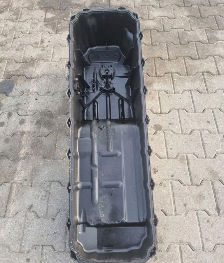Volvo MISA SILNIKA FH FM 13 D13 - מחבת שמן עבור משאית: תמונה 3 Volvo MISA SILNIKA FH FM 13 D13 - מחבת שמן עבור משאית: תמונה 3