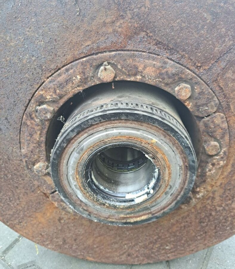 Volvo PIASTA PRZÓD 68MM VOLVO FH FM 9 13 RENAULT DXI FI - רכזת גלגלים עבור משאית: תמונה 2 Volvo PIASTA PRZÓD 68MM VOLVO FH FM 9 13 RENAULT DXI FI - רכזת גלגלים עבור משאית: תמונה 2