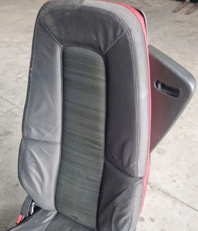 Volvo PNEUMATYCZNY   Volvo FH 4 FM 4 AUTOMAT - מושב עבור משאית: תמונה 4 Volvo PNEUMATYCZNY   Volvo FH 4 FM 4 AUTOMAT - מושב עבור משאית: תמונה 4