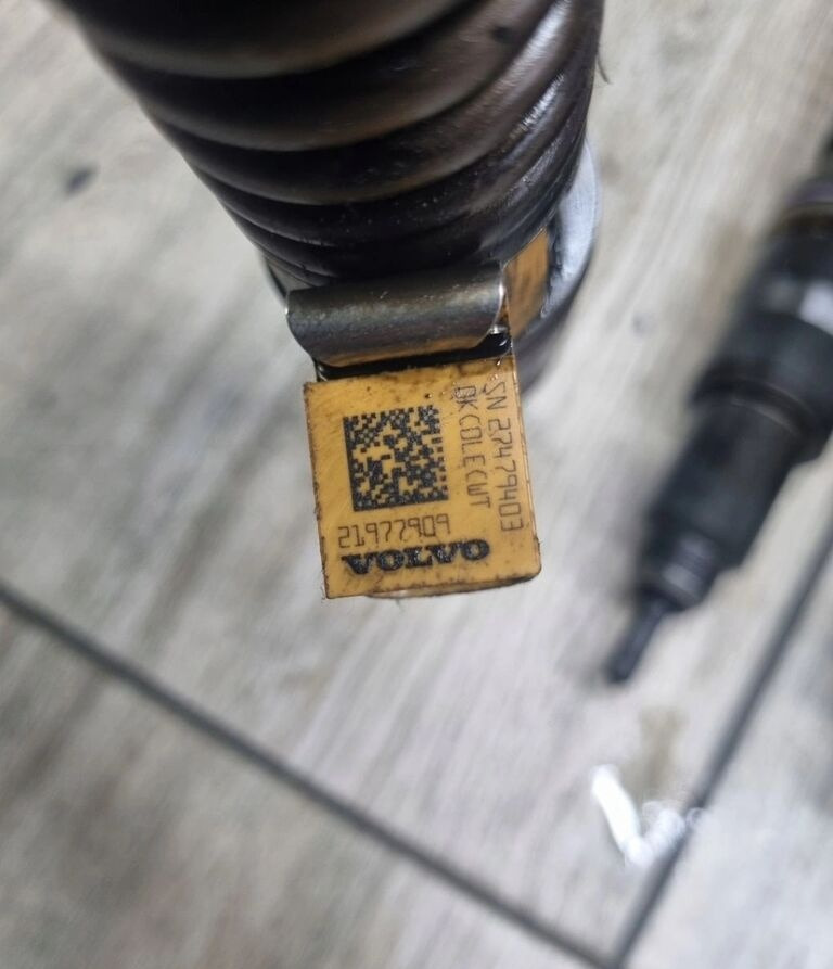 Volvo POMPO E FH 4 FM 4 D13K RENAULT GAMA T C K DTI 13 EURO 6 21977909 Volvo VOLVO FH 4 FM 4 D13K RENAULT GAMA T C K DTI 13 EURO 6 - מזרק עבור משאית: תמונה 2 Volvo POMPO E FH 4 FM 4 D13K RENAULT GAMA T C K DTI 13 EURO 6 21977909 Volvo VOLVO FH 4 FM 4 D13K RENAULT GAMA T C K DTI 13 EURO 6 - מזרק עבור משאית: תמונה 2