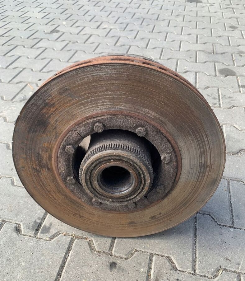 Volvo PRZÓD 58MM FH FM FE RENAULT DXI FI - רכזת גלגלים עבור משאית: תמונה 1 Volvo PRZÓD 58MM FH FM FE RENAULT DXI FI - רכזת גלגלים עבור משאית: תמונה 1