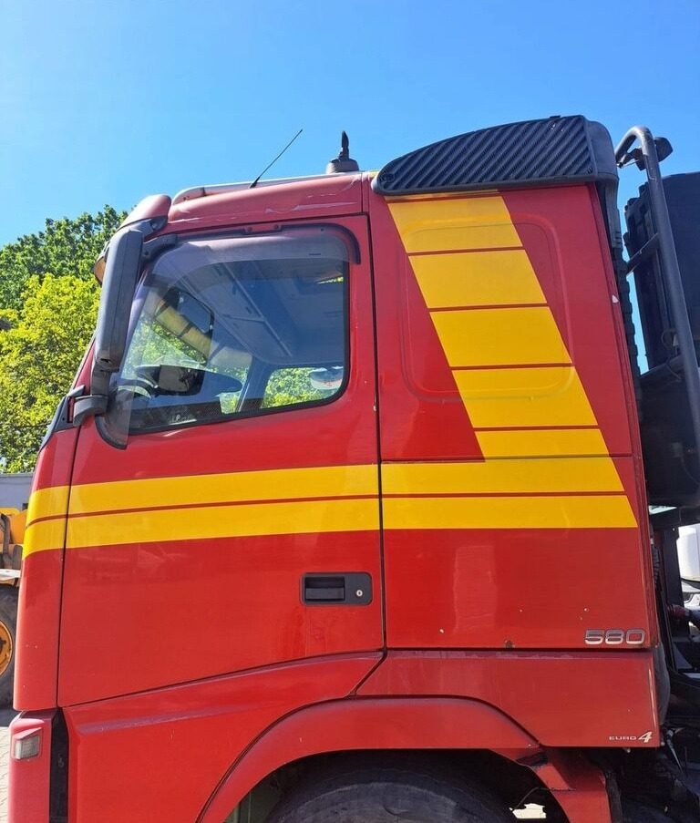 Volvo SPRZEDAM KABINĘ FH 16 EURO 5 NISKA. Volvo - תא עבור משאית: תמונה 4 Volvo SPRZEDAM KABINĘ FH 16 EURO 5 NISKA. Volvo - תא עבור משאית: תמונה 4