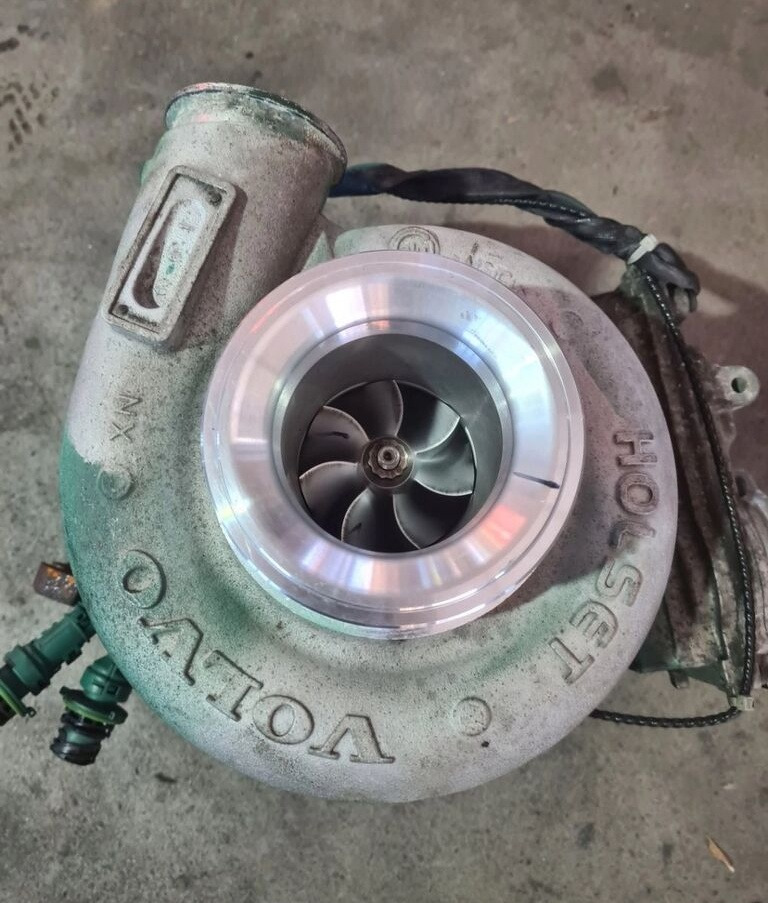 Volvo TURBINA TURBOSPRĘŻARKA FH 16 D16K 750 EURO 6 3789660 HW-3789663 Volvo VOLVO FH 16 D16K 750 EURO 6 3789660 HW-3789663 - טורבו עבור משאית: תמונה 2 Volvo TURBINA TURBOSPRĘŻARKA FH 16 D16K 750 EURO 6 3789660 HW-3789663 Volvo VOLVO FH 16 D16K 750 EURO 6 3789660 HW-3789663 - טורבו עבור משאית: תמונה 2