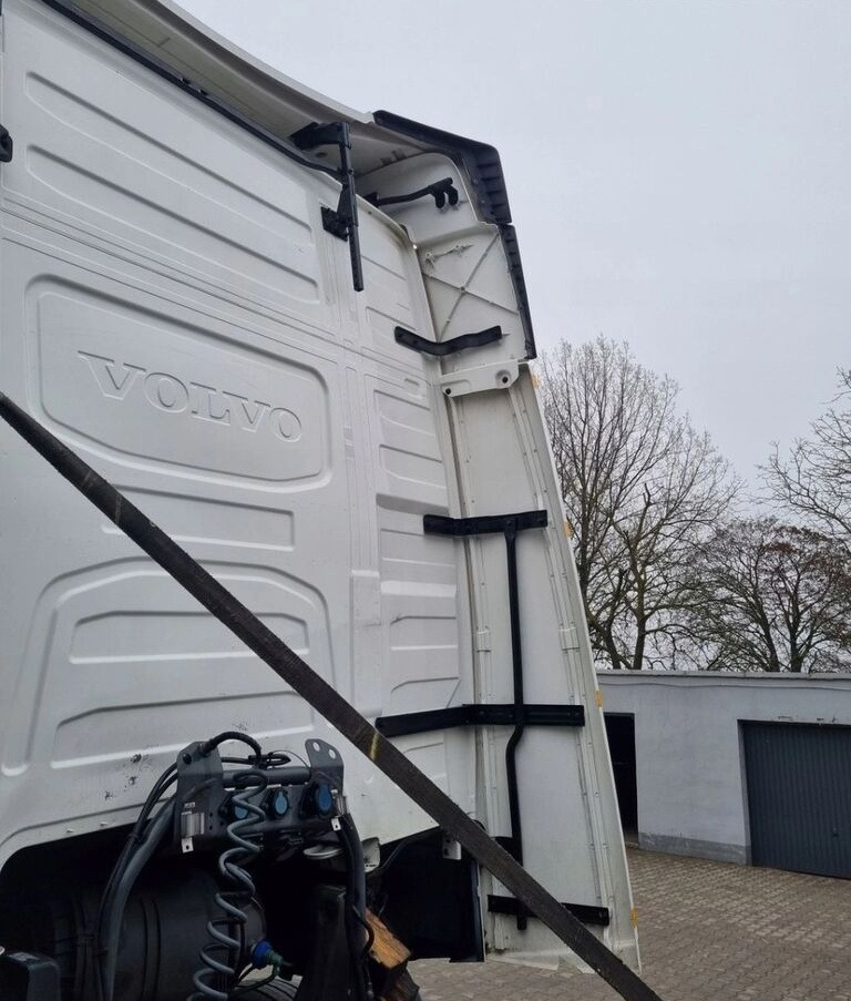 Volvo Y OWIEWKI KABINY KOMPLET FH 4 5 EURO 6 LIFT GLOBETROTTER Volvo VOLVO FH 4 5 EURO 6 LIFT GLOBETROTTER - אווירודינמיקה/ ספוילר עבור משאית: תמונה 3 Volvo Y OWIEWKI KABINY KOMPLET FH 4 5 EURO 6 LIFT GLOBETROTTER Volvo VOLVO FH 4 5 EURO 6 LIFT GLOBETROTTER - אווירודינמיקה/ ספוילר עבור משאית: תמונה 3