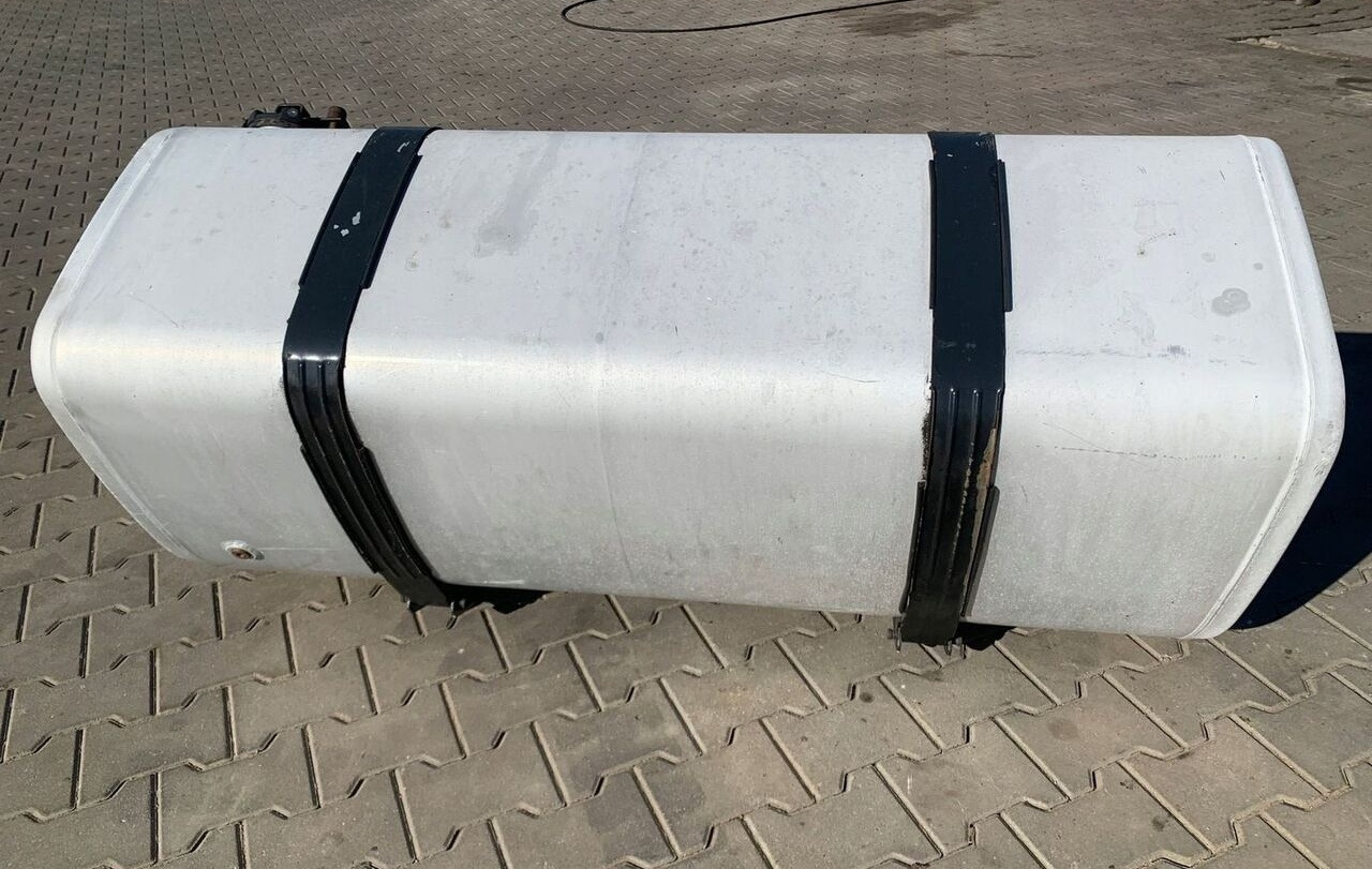 Volvo ZBIORNIK PALIWA VOLVO FH 4 FM 4 LOW DECK 150x69x56 22038784 - מכל דלק עבור משאית: תמונה 3 Volvo ZBIORNIK PALIWA VOLVO FH 4 FM 4 LOW DECK 150x69x56 22038784 - מכל דלק עבור משאית: תמונה 3