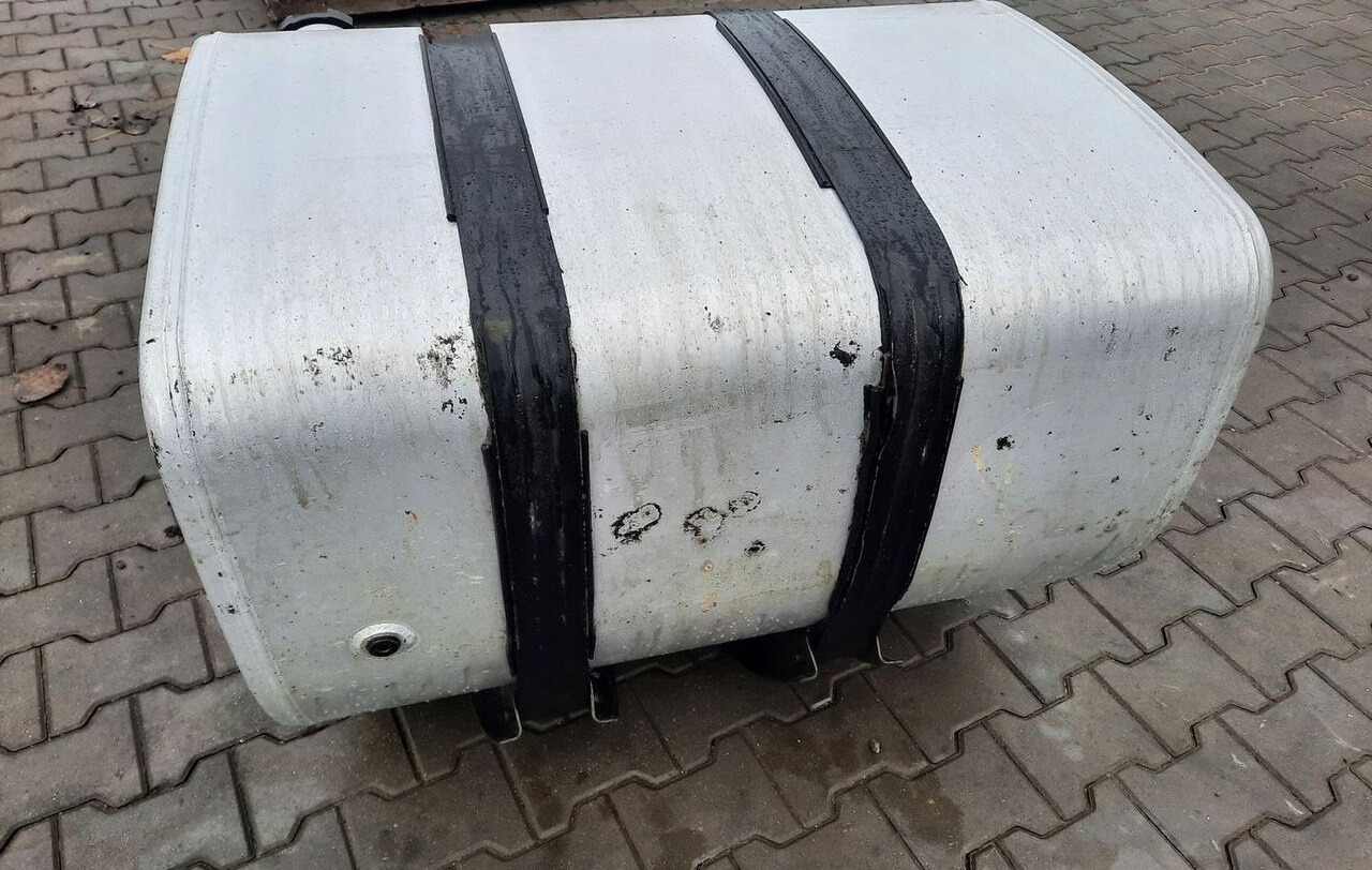 Volvo ZBIORNIK PALIWA VOLVO FH4 FM4 FMX 100/70/70 21516447 - מכל דלק עבור משאית: תמונה 3 Volvo ZBIORNIK PALIWA VOLVO FH4 FM4 FMX 100/70/70 21516447 - מכל דלק עבור משאית: תמונה 3