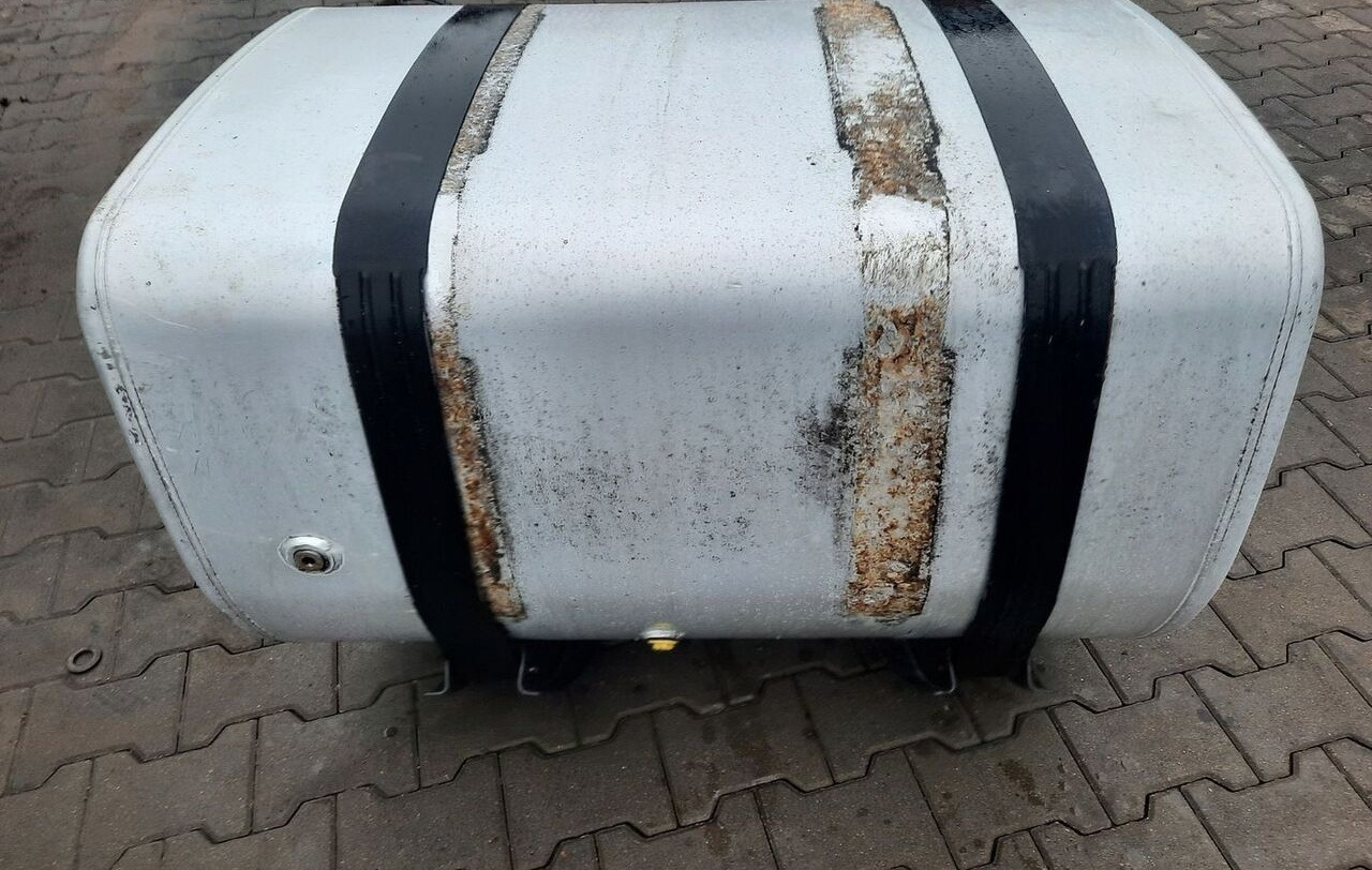 Volvo ZBIORNIK PALIWA VOLVO FH4 FM4 FMX 100/70/70 21821393 - מכל דלק עבור משאית: תמונה 5 Volvo ZBIORNIK PALIWA VOLVO FH4 FM4 FMX 100/70/70 21821393 - מכל דלק עבור משאית: תמונה 5