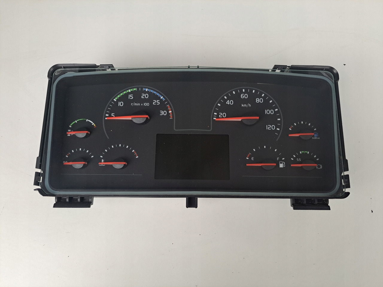ZEGARY LICZNIKI MANUAL VOLVO FL FE - לוח מחוונים עבור משאית: תמונה 1 ZEGARY LICZNIKI MANUAL VOLVO FL FE - לוח מחוונים עבור משאית: תמונה 1