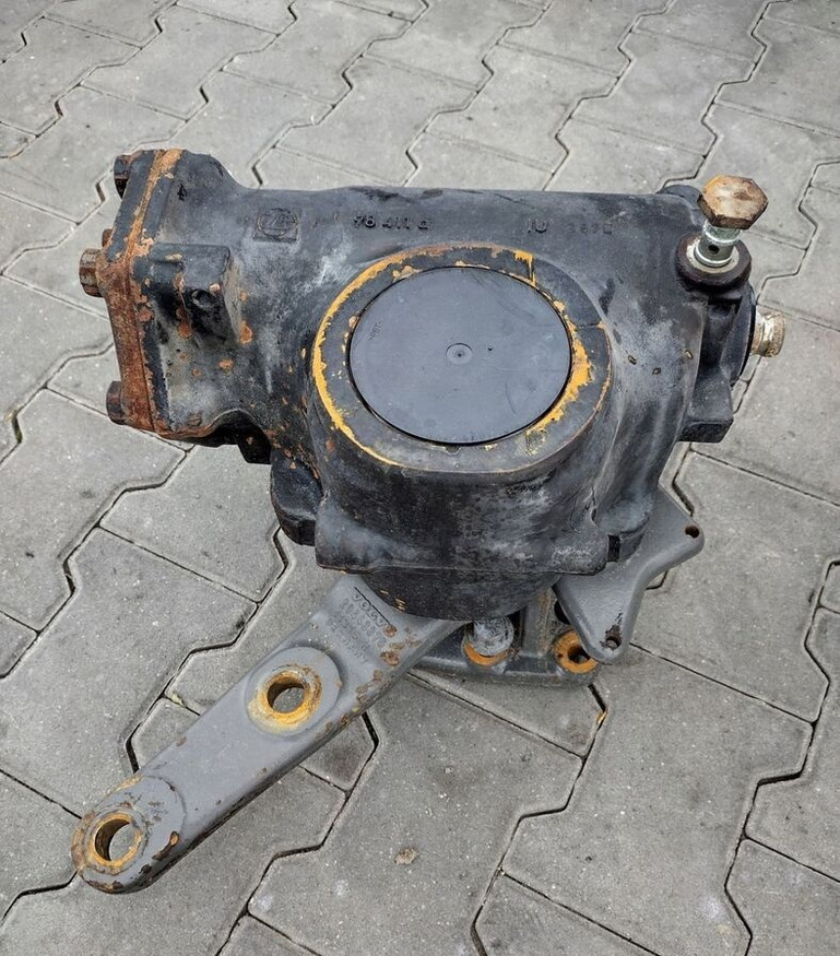 ZF KOLUMNA KIEROWNICZA OSI SKRĘTNEJ VOLVO FH FM 6X2 - ציוד היגוי עבור משאית: תמונה 1 ZF KOLUMNA KIEROWNICZA OSI SKRĘTNEJ VOLVO FH FM 6X2 - ציוד היגוי עבור משאית: תמונה 1