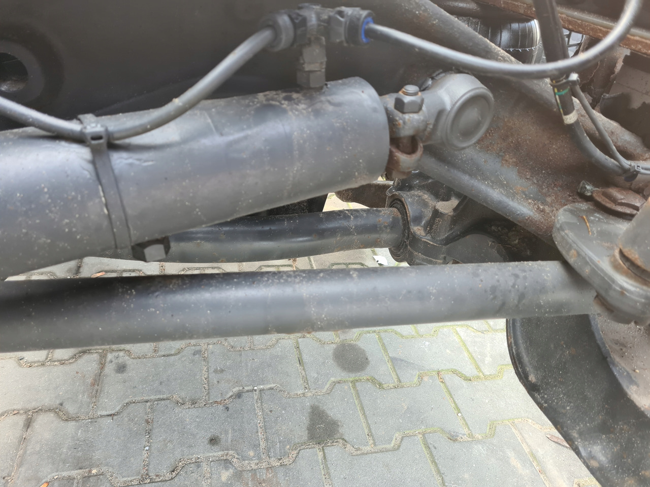 ZF SIŁOWNIK OSI SKRĘTNEJ KIEROWANEJ VOLVO FH FM 9 13 4 - היגוי עבור משאית: תמונה 5 ZF SIŁOWNIK OSI SKRĘTNEJ KIEROWANEJ VOLVO FH FM 9 13 4 - היגוי עבור משאית: תמונה 5