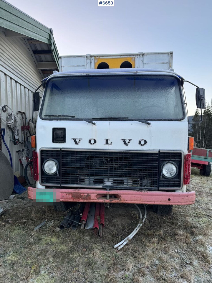 1971 Volvo F85 Livestock Transporter - משאית להובלת בעלי חיים: תמונה 2 1971 Volvo F85 Livestock Transporter - משאית להובלת בעלי חיים: תמונה 2