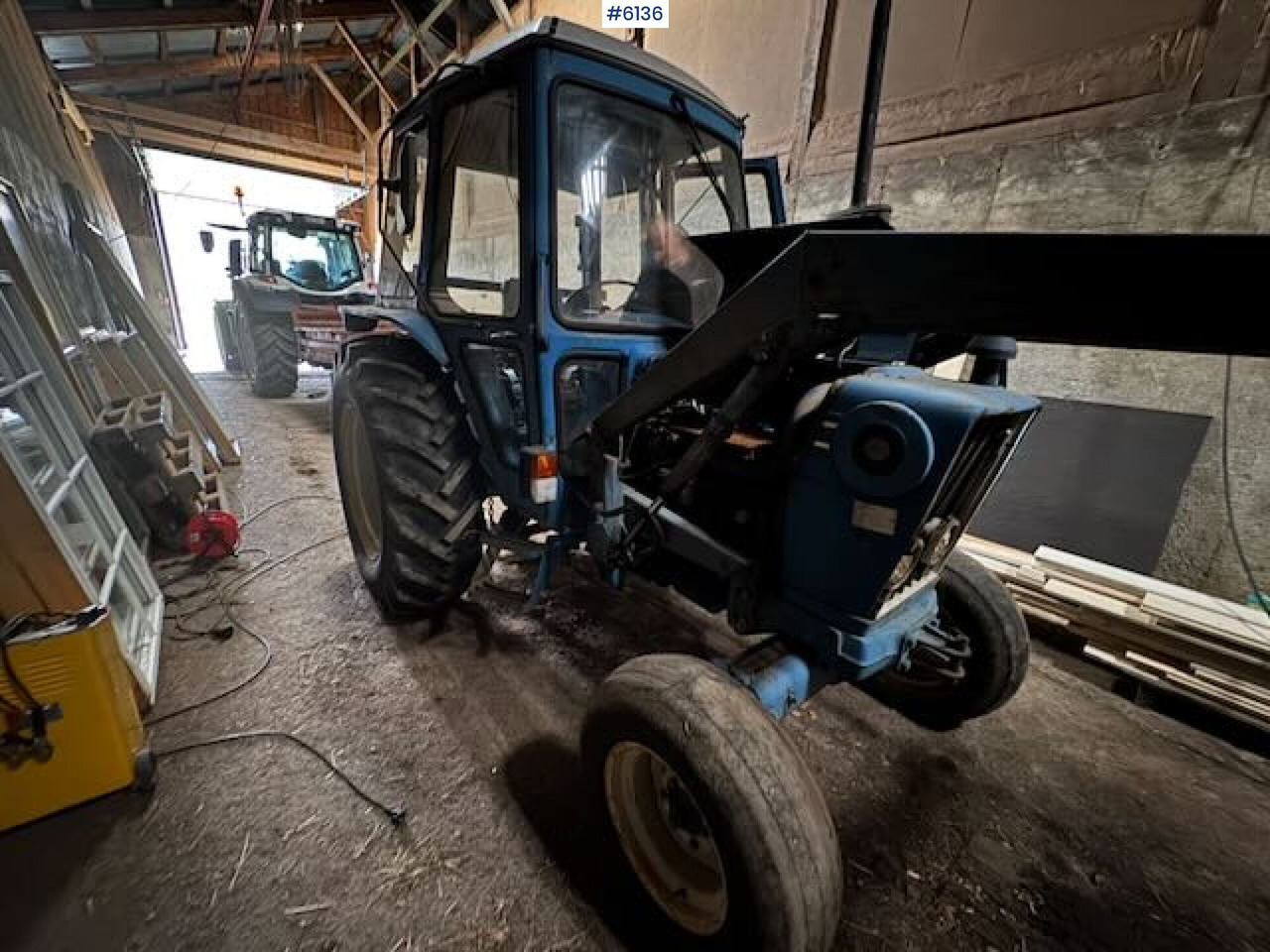 1981 Ford 4600 with front loader! - טרקטור חקלאי: תמונה 2 1981 Ford 4600 with front loader! - טרקטור חקלאי: תמונה 2