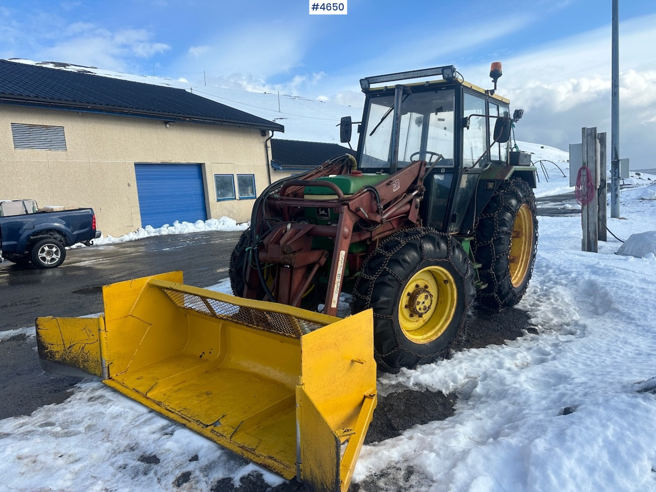 1981 John Deere 2040 w/ loader, triangle, snow blower, pallet forks and hydraulic unit. WATCH VIDEO. - טרקטור חקלאי: תמונה 1 1981 John Deere 2040 w/ loader, triangle, snow blower, pallet forks and hydraulic unit. WATCH VIDEO. - טרקטור חקלאי: תמונה 1