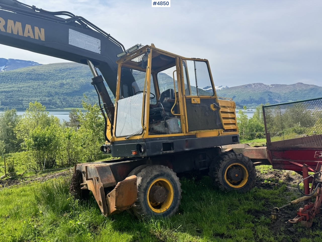1983 Åkerman H7 Wheeled excavator with digging bucket - מחפר: תמונה 2 1983 Åkerman H7 Wheeled excavator with digging bucket - מחפר: תמונה 2