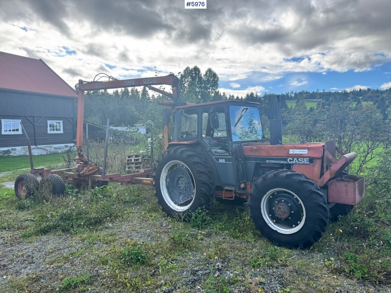 1985 Case International 685 with Log Trailer - טרקטור חקלאי: תמונה 4 1985 Case International 685 with Log Trailer - טרקטור חקלאי: תמונה 4