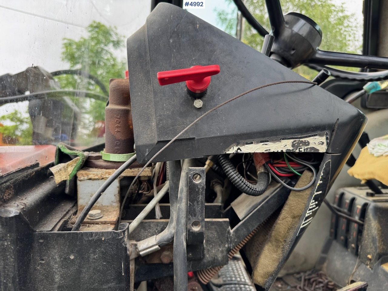 טרקטור חקלאי 1988 Case International 585 XL w/ front loader.: תמונה 27